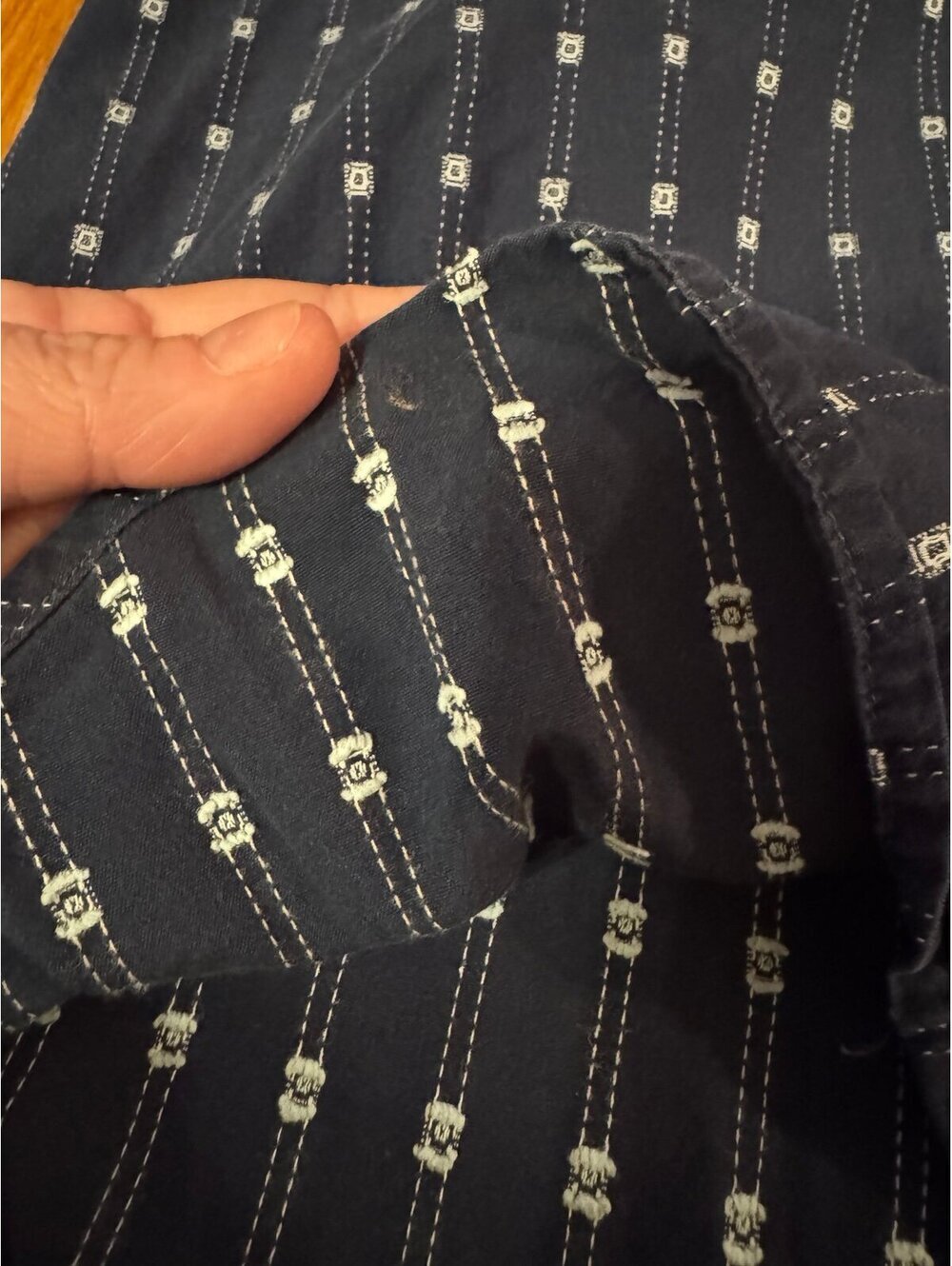 Express button up - Picture 3 of 6